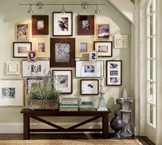 A black and white theme. Inspiration 8 Fabulous Wall Decoration Ideas For Your Home