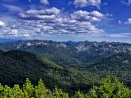 Sam nacionalni park sjeverni velebit, kao jedan od najzabačenijih dijelova velebita, zbog čega je i javna ustanova nacionalni park sjeverni velebit krasno 96 53 274 krasno tel: Nacionalni Park Sjeverni Velebit Planina Velebit Premuziceva Staza Lika Destination