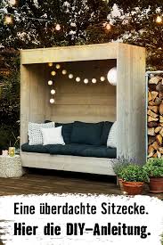 Eine Sitzflache Mit Ruckwand Fur Entspannte Tage Im Garten Selbstgebaut So Geht S Garten Balkon Terrasse Gartenmobel Holz Selbermachen Diy Gartenmobel
