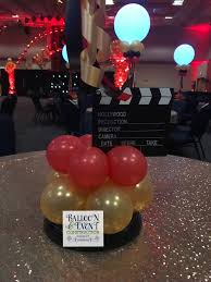 Make all your guests feel like superstars with our wide variety of hollywood party decorations and accessories, including hollywood party favors, centerpieces, apparel, décor and more! Clapboard Table Decor Balloons Hollywood Decorations Popcorn Party