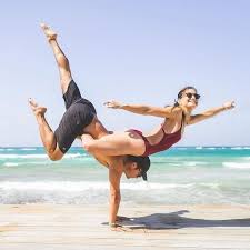 Acroyoga Couple In 2020 Yoga Poses Advanced Acro Yoga Yoga Pictures