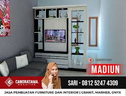 Pembatas ruangan minimalis menggunakan bilah kayu. 0812 5247 4309 Biaya Pembutan Partisi Ruang Minimalis Madiun Kediri