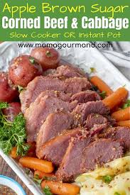 Easy Slow Cooker Corned Beef And Cabbage Is Hands Down The Best Corned Beef Recipe Corned Corned Beef Recipes Slow Cooker Corned Beef Best Corned Beef Recipe