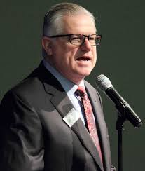 John Stevens, the former CEO of the Martinez Chamber of Commerce, announced  his bid for Martinez City Council today. Stevens becomes the first  candidate to announce for one of the two council