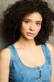 Erin Ruth's Instagram, Twitter & Facebook