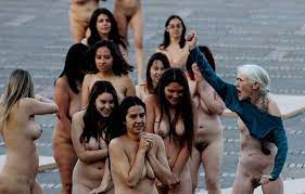 Spencer Tunick project: Spencer Tunick gets down to bare essentials in  Bogotá 