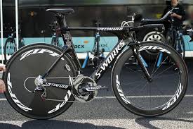 Rigoberto urán y miguel angel lópez han tenido una regularidad sostenida durante todas las etapas. Pro Bike Gallery Rigoberto Uran S Specialized Shiv Tt Bike Velonews Com