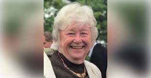 Cecilia Mclaughlin's Instagram, Twitter & Facebook