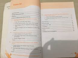 Hakikat bangsa dan negara kesatuan republik indonesia (nkri) by admin posted on may 7, 2020. Buku Paket Pkn Erlangga Untuk Kelas Xii Duabelas Kurikulum 2013 Buku Alat Tulis Buku Di Carousell
