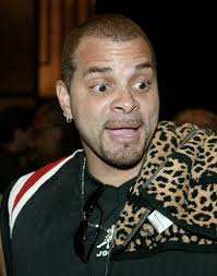 The bizarre story of the beloved '90s Sinbad "genie movie" that never  existed