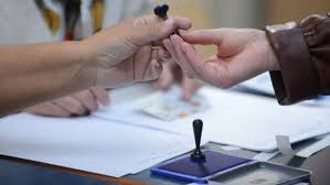 În paralel cu alegerile europarlamentare, pe 26 mai va avea loc și referendumul pe tema justiției, convocat de președintele klaus iohannis. Alegeri Europarlamentare Unde Èi Cu Ce Documente Pot Vota CetÄÈenii Stiri Md Stiri Md