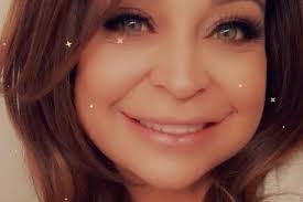 Lori Montez's Instagram, Twitter & Facebook