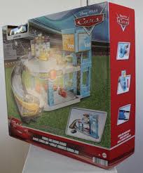 Disney Pixar Cars Florida 500 Racing Garage Jackson Storm Vehicle Included