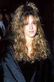 Mcx 90s Hair Trends Scrunchie 01 90s Hairstyles Hair Styles 90s Grunge Hair