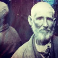 Antonio Garcia, known for taking pictures of people at Mi Tierra for 50  years, recently died from Alzheimer's. He was 81.