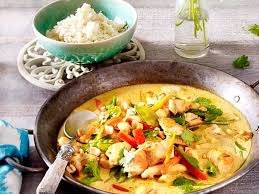 Unser Beliebtes Rezept Fur Hahnchen Kokos Curry Mit Blumenkohlreis Und Mehr Als 55 000 Weitere Kostenlose R Hahnchen Curry Rezept Kokos Curry Thai Curry Rezept