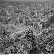 2nd global war world history has left a huge number of unfortunate and terrible pages of human ruthlessness. Dresden Septembre 1945 Richard Peter Historische Bilder Erster Weltkrieg Deutsche Geschichte