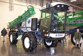 Lindner also built engines for a time. Lamma 2017 Lindner Tractor Makes Uk Debuts Farmers Weekly