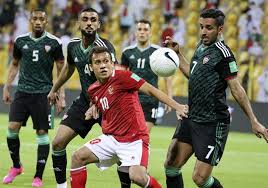 Neymar brasil, kanan, menggiring bola melewati bruno miranda dari bolivia selama pertandingan sepak bola kualifikasi untuk piala dunia fifa qatar 2022 di arena neo quimica di sao paulo, brasil, jumat, 9 oktober 2020. Tqwgjjap Rlbnm
