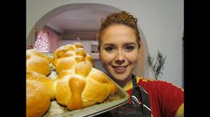 Pan De Muerto Receta Facil Youtube Pan De Muerto Receta Pan De Muerto Recetas Faciles