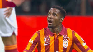 14 Wilfried Zaha - Sayfa 326 | GSCimbom - En İyi Galatasaray Taraftar  Portalı ve Forumu