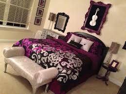 Elizabeth S New Teenage Bedroom Complete With A Beautiful Stark Glossy White Violin Hanging Above Her Bed Teenage Bedroom Dream Rooms Purple Rooms