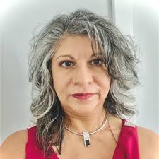 The UBC sign is one of the most iconic photo spots at UBC Vancouver! Tag  someone you want to take a photo with here when we're back