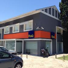 Itaú unibanco was formed through the merger of banco itaú and unibanco in 2008. Banco Itau Carrasco Arocena 1698