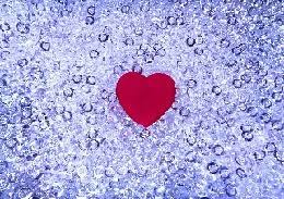 The traditional theme for a 15th wedding anniversary is crystal. 15 Year Anniversary Gifts Best Ideas For 2021