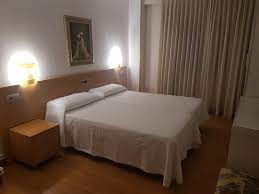 Check spelling or type a new query. Hostal Del Carmen Bewertungen Fotos Preisvergleich Santander Spanien Tripadvisor