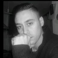 20+ "Larry True" profiles