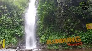Waktu tempuh dari rumah ke tempat wisata dlundung ini sekitar pada musim liburan lebaran ini harga tiket masuk ke wisata air terjun dlundung adalah rp 12500 per orang. Air Terjun Dlundung Trawas 2021 Youtube