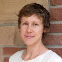 Claire Graff's Instagram, Twitter & Facebook