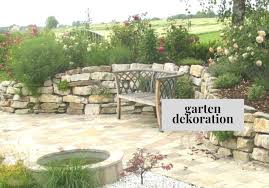 Sitzplatz Im Garten Mit Steinmauer Garten Sitzplatz Steinmauer Stone Walls Garden Stone Wall Wall Garden