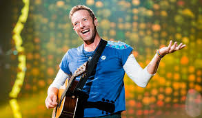 Coldplay-Konzert: Kiss-Cam enthüllt Affäre – CEO tritt zurück!
