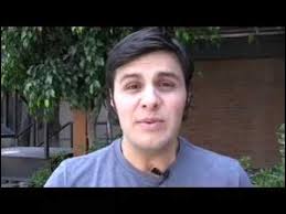 Rolando Rincón (Paul Stanley) en Camaleones