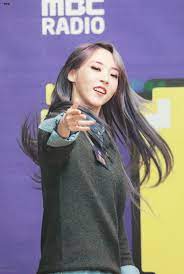 Byuls Hamster Dark Side Of The Moon 2 14 On Twitter In 2020 Moonbyul Mamamoo Moonbyul Mamamoo
