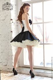 Black And White Corset Dress Korset Elizabet Kupit Na Yarmarke Masterov 1zwahru Korsety Moskva Potryasayushie Platya Platya Naryady