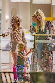 Tori spelling with got milk? Tori Spelling Spoils Daughter Stella 11 With 100 Blowout As Money Troubles Pile Up