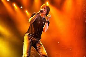 Kuyakin pasti suatu saat semua kan terjadi kau kan mencintaiku dan tak akan pernah melepasku. Lirik Chord Gitar Lagu Kucinta Kau Apa Adanya Aku Mau Oleh Once Sonora Id