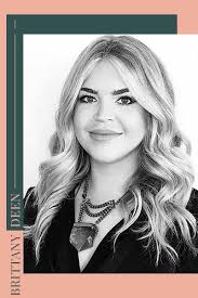 Brittany Deen's Instagram, Twitter & Facebook