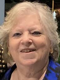 Joan Lynn's Instagram, Twitter & Facebook