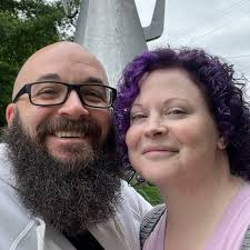 English version: when somebody signs up for Threads, we used to make it  easy for them to follow all the same accounts