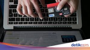 Seperti yang anda tau pinjol yang belum ber izin jika telat bayar saja pihak aplikasi ini akan menyebar data kita melalui media maka dari itu sebelum mengajukan pinjaman sebaik nya aman kan terlebih dahulu data penting kita seperti no keluarga dan no pribadi. Pinjol Lokal Jawab Kekhawatiran Tentang Pencurian Data Pribadi
