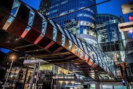 When do you need a professional glass installer? Tec Bridge In Toronto Steel And Glass Design Seele