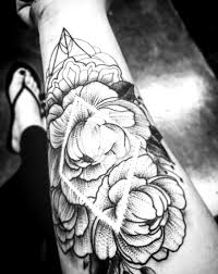 Black And White Space Tattoo Half Sleeve Tattoos Half Sleeve Women Negative Space Tattoos Half Sleeve Women Tattoos Tat In 2020 Geometric Tattoo Half Sleeve Floral Tattoo Sleeve Sleeve Tattoos For Women