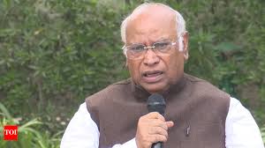 'In my personal opinion ...': Kharge asked if RSS should be banned; what  the Congress chief said