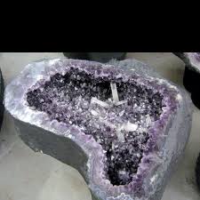 The Most Beautiful Amethyst Geode Coffee Table Ever Weighs 380 Lbs Totally Flawless Www Cathedralgeodes Com Amethyst Amethyst Geode Geode