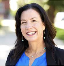 Becky Mitchell's Instagram, Twitter & Facebook