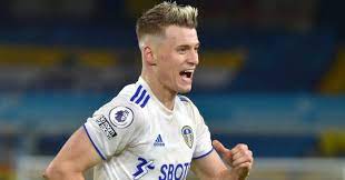 Currently a free agent , he most recently played for premier league club leeds united. Bielsa Sends Alioski Heartening Message Amid Leeds Contract Stand Off